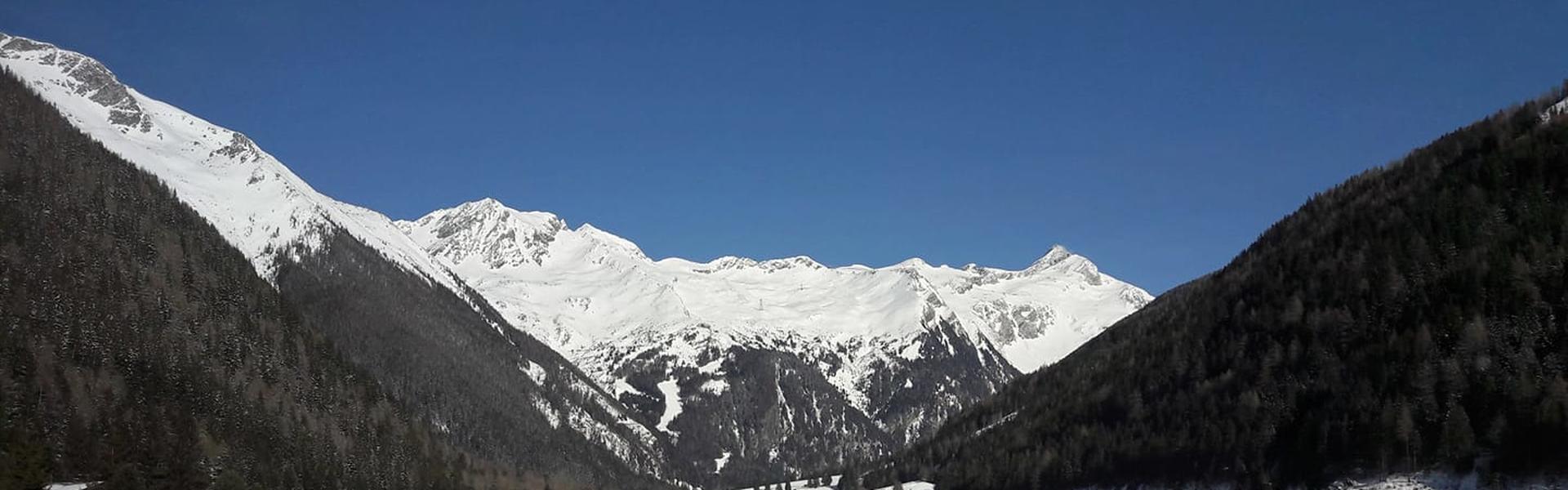 Blick vom Tal ins Ankogel Skigebiet